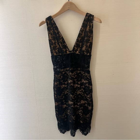 Nightcap Lace Dress - Picture 2 of 6